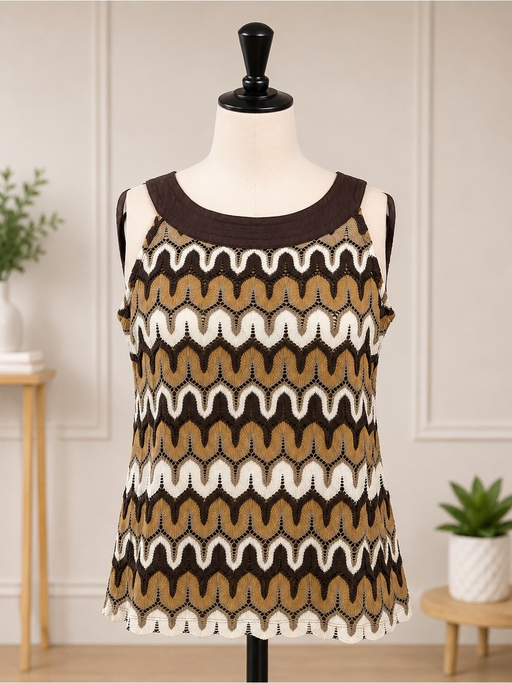 Tribal Sleeveless Wave-Pattern Tank in Brown, White & Tan